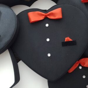 Corazón smoking negro