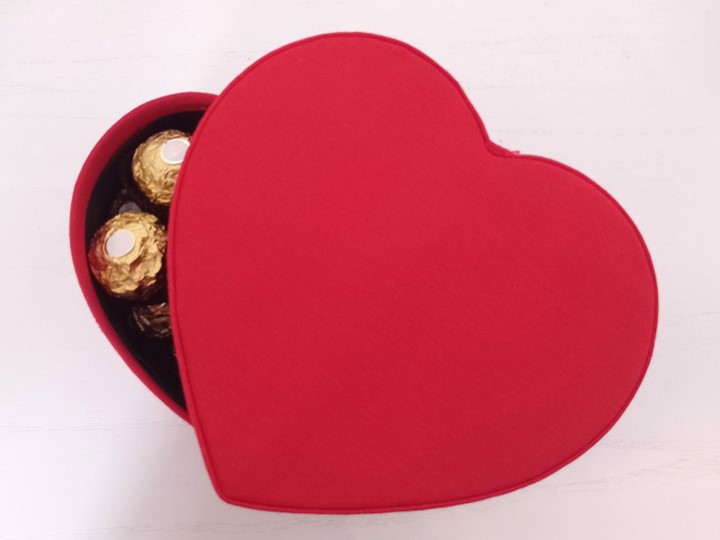 corazonrojoALTA 21cmx18cmx10cm