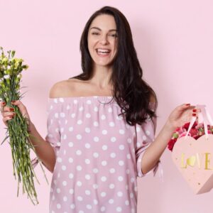 Caja corazón con manija love