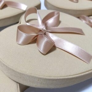 corazón beige